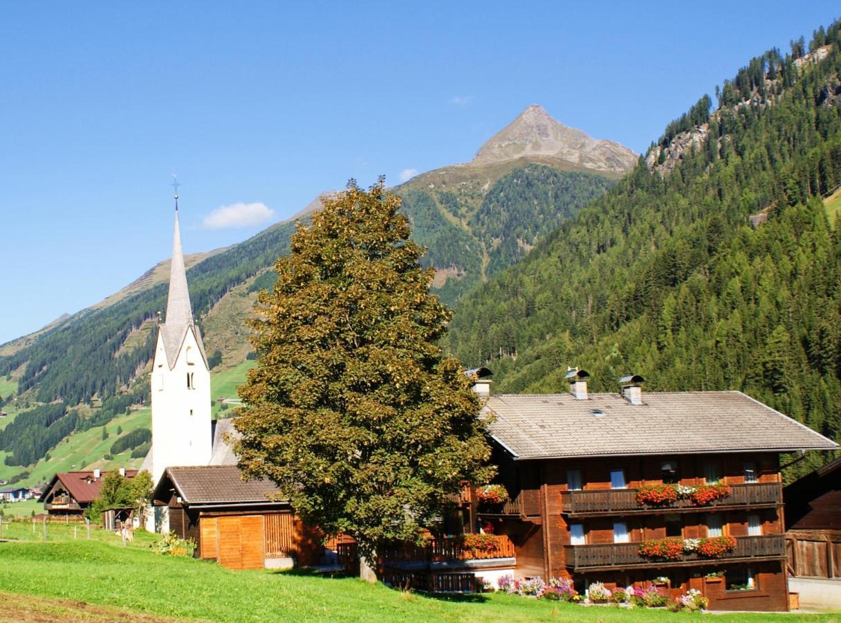 Gasthaus Oberweissen-Hittl Sankt Jakob in Defereggen Exterior foto